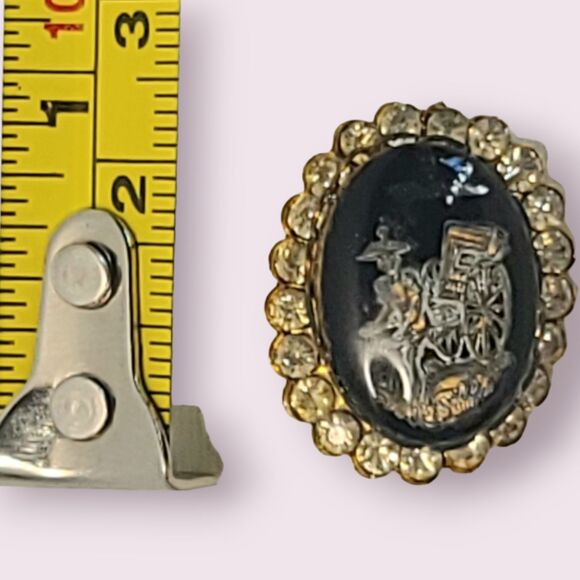VTG Gold Tone Rhinestone Man Pulling Rickshaw Cart Glass Brooch Pin Estate - Picture 5 of 5